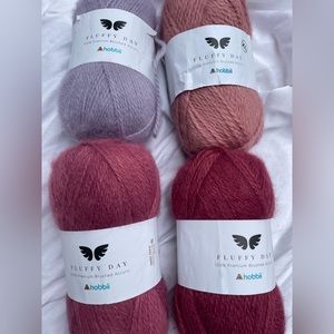Hobbii Fluffy Day Yarn Lot